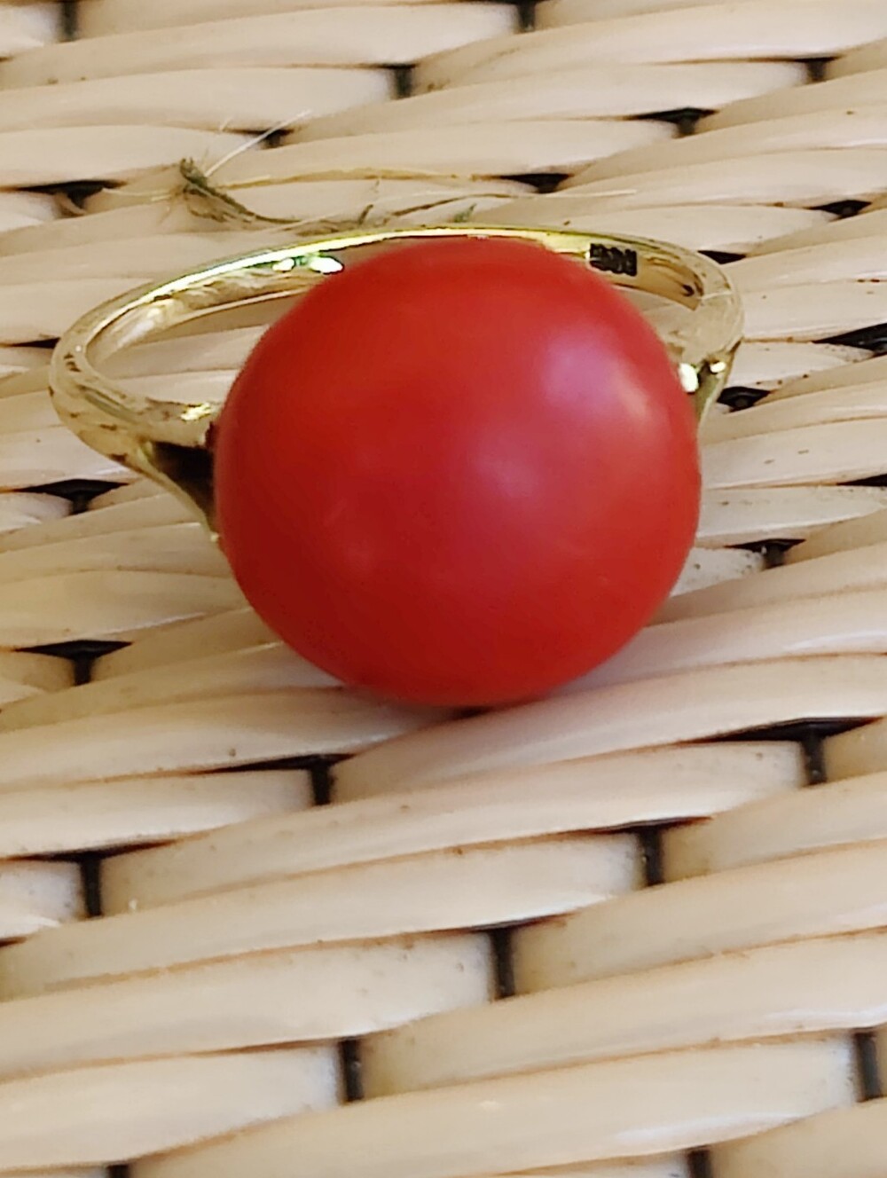 🪸 Antique 14K Gold Coral Ring - Picture 2 of 7